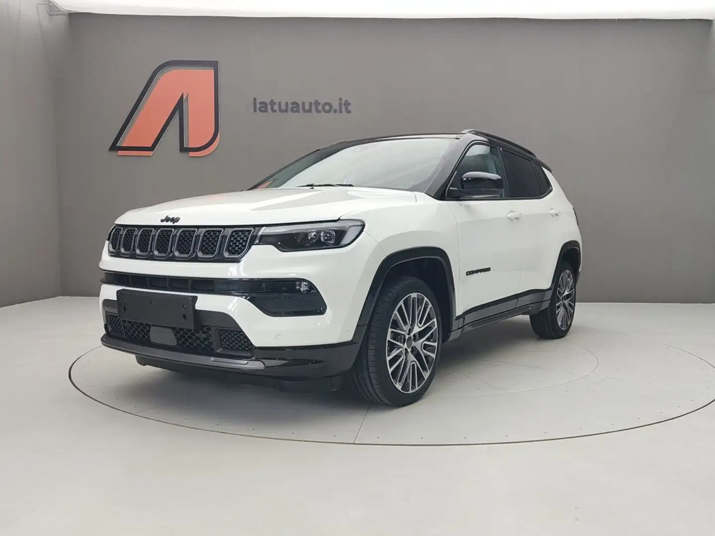 Jeep Compass 1.5 T4 130CV HYBRID SUMMIT DCT7 Wit - 1