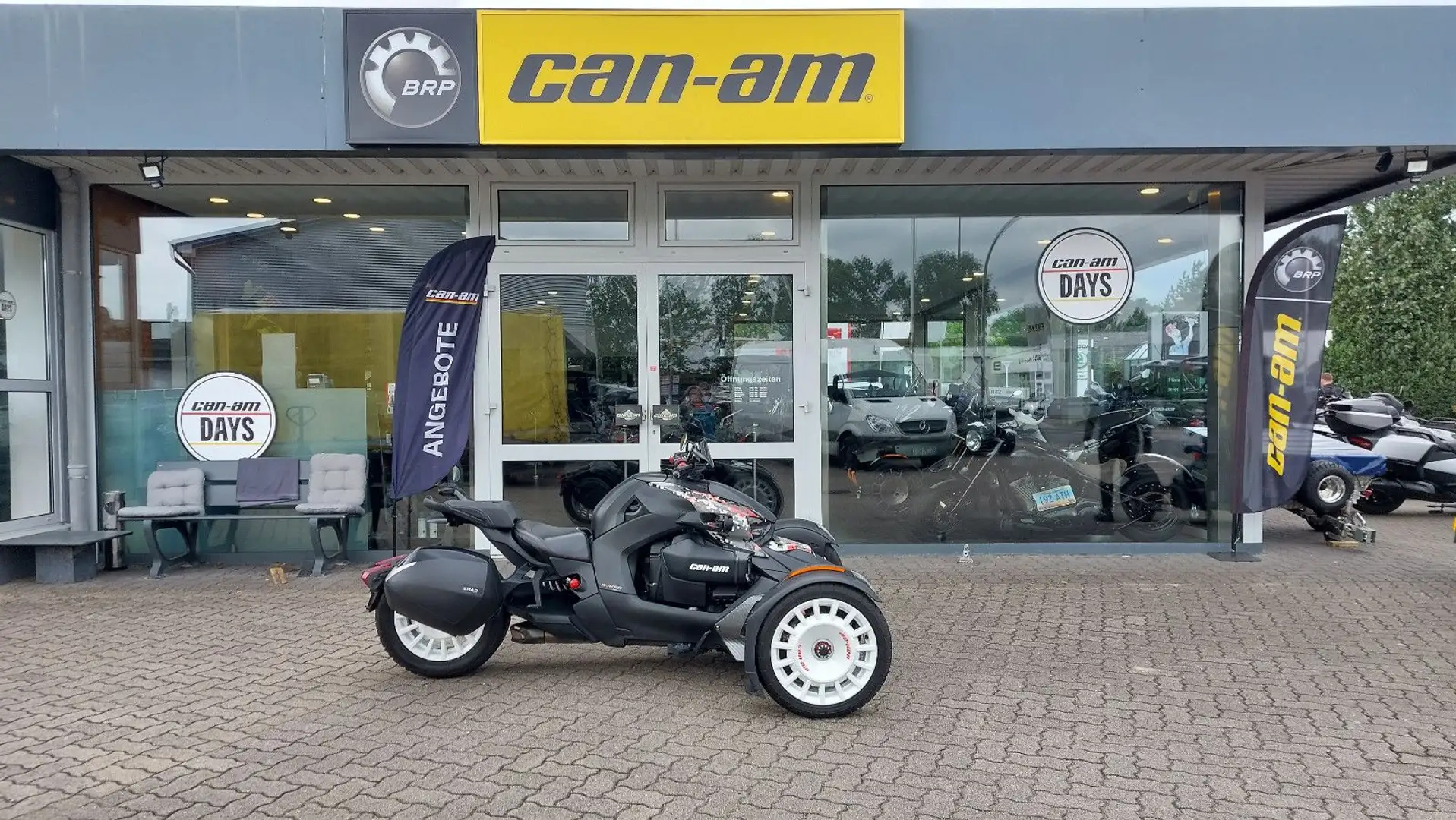 Can-Am Ryker 900 Rally + viel Zubehör Schwarz - 1