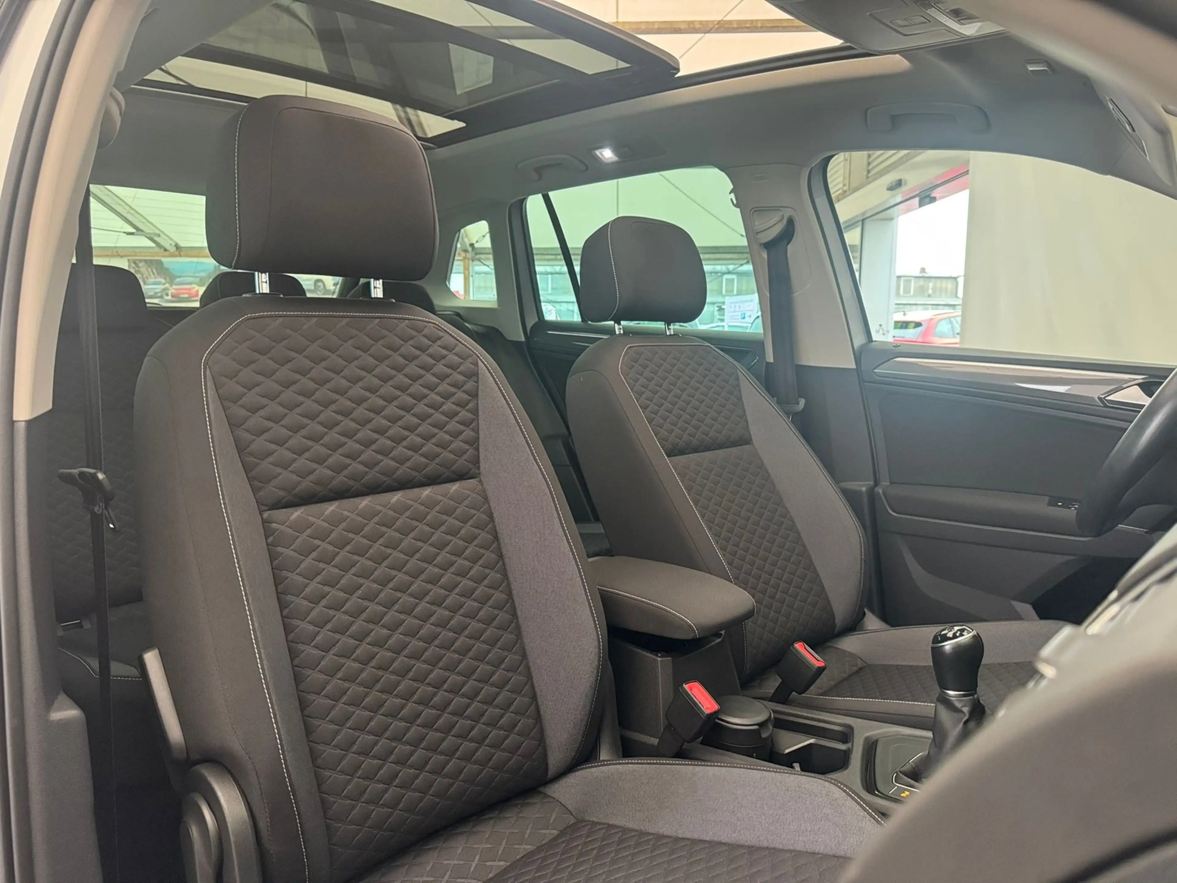 Volkswagen Tiguan Join 1.4TSI+AHK+PANO+HUD+APP+SIDE+SHZ-HINTEN — photo 12