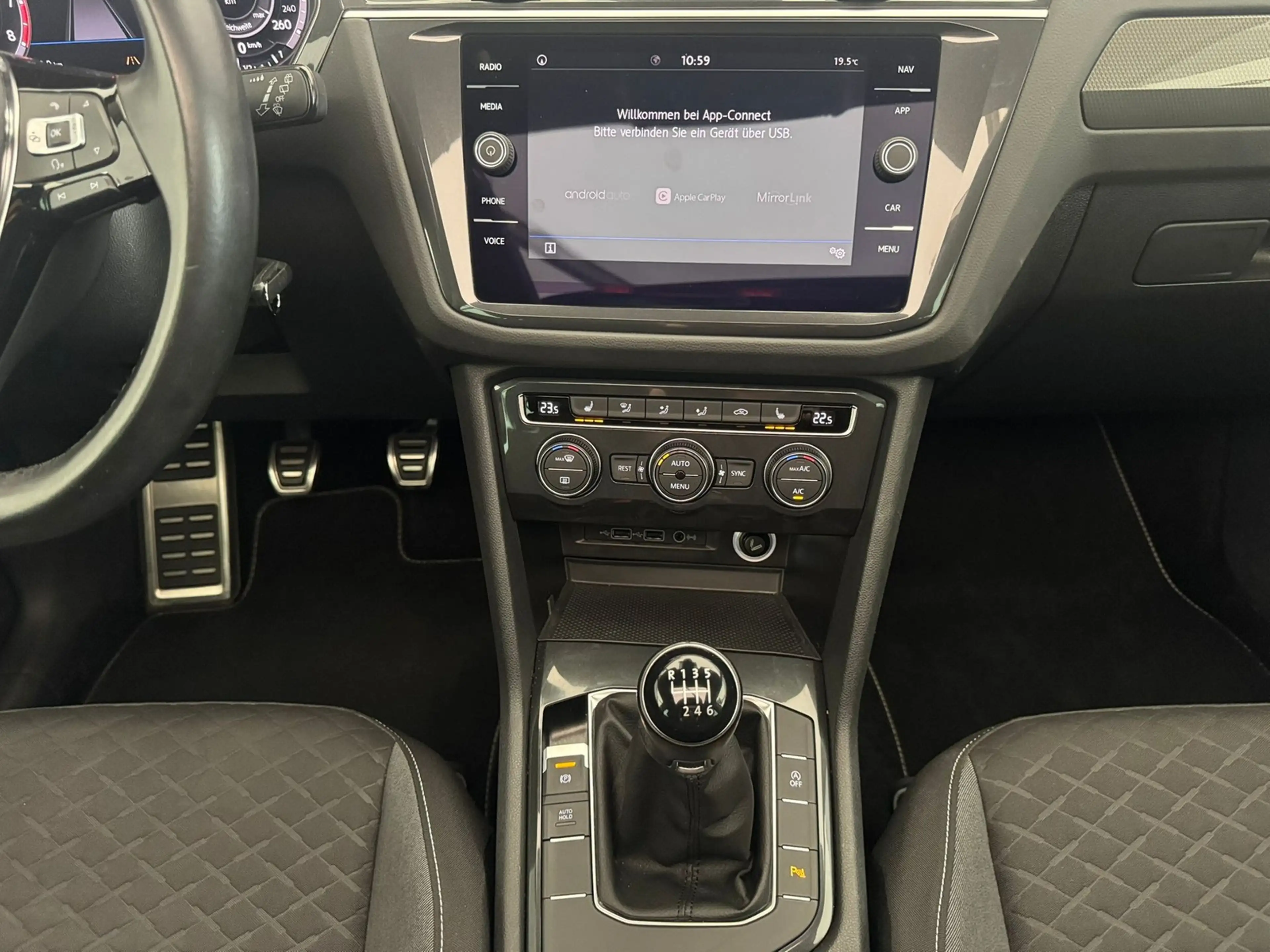 Volkswagen Tiguan Join 1.4TSI+AHK+PANO+HUD+APP+SIDE+SHZ-HINTEN — photo 3