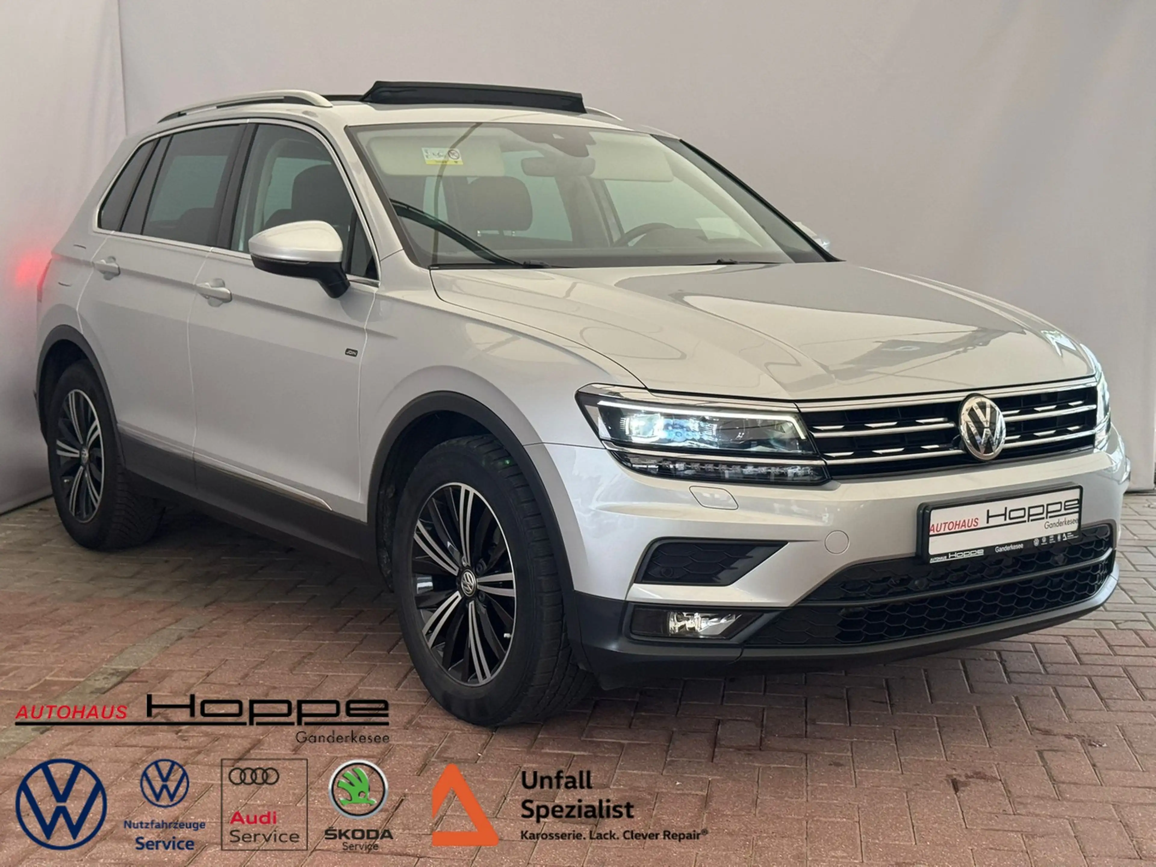 Volkswagen Tiguan Join 1.4TSI+AHK+PANO+HUD+APP+SIDE+SHZ-HINTEN