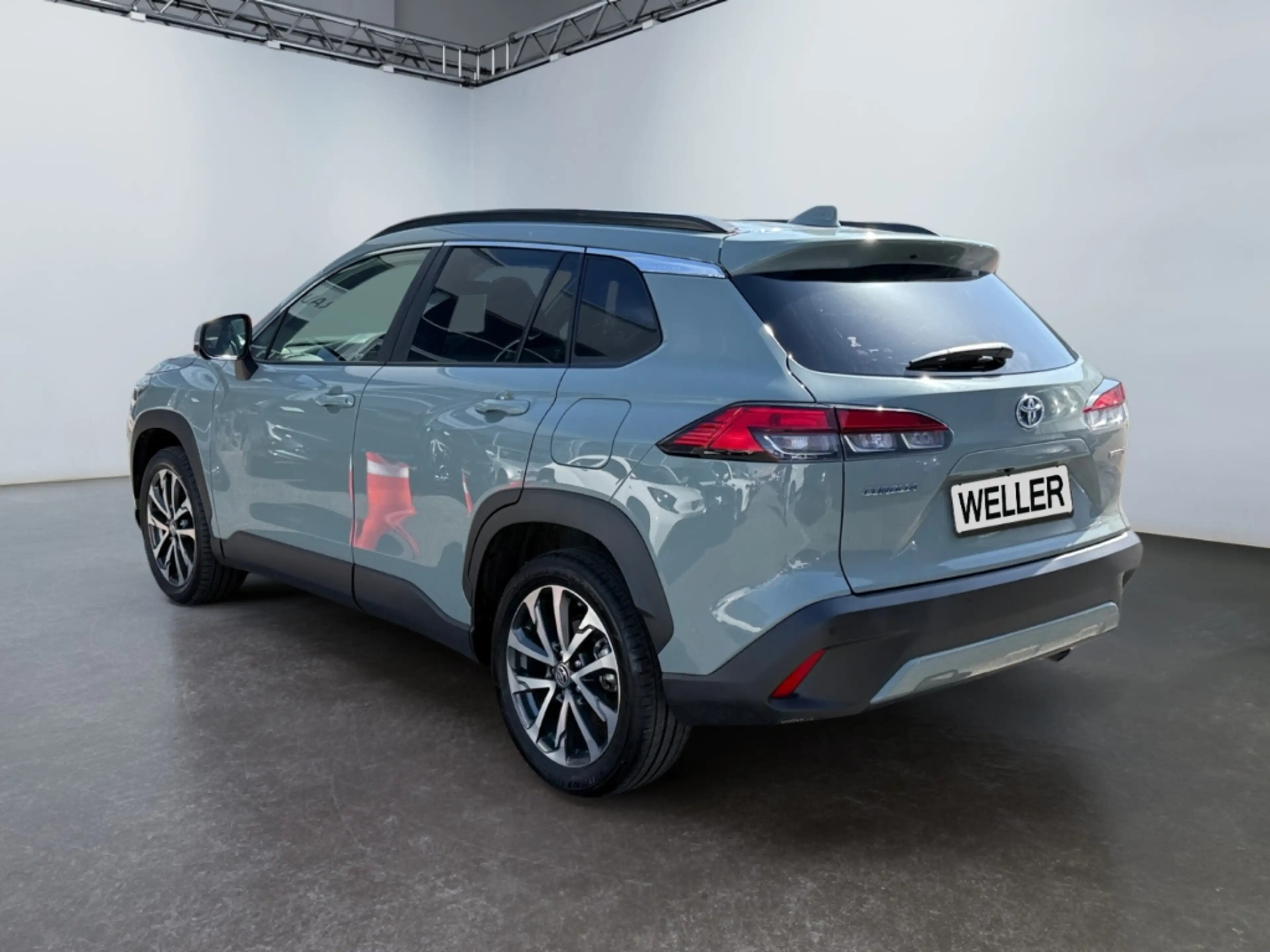 Toyota Corolla Cross 2.0 Hybrid AWD Lounge *Pano*360*JBL* — photo 7