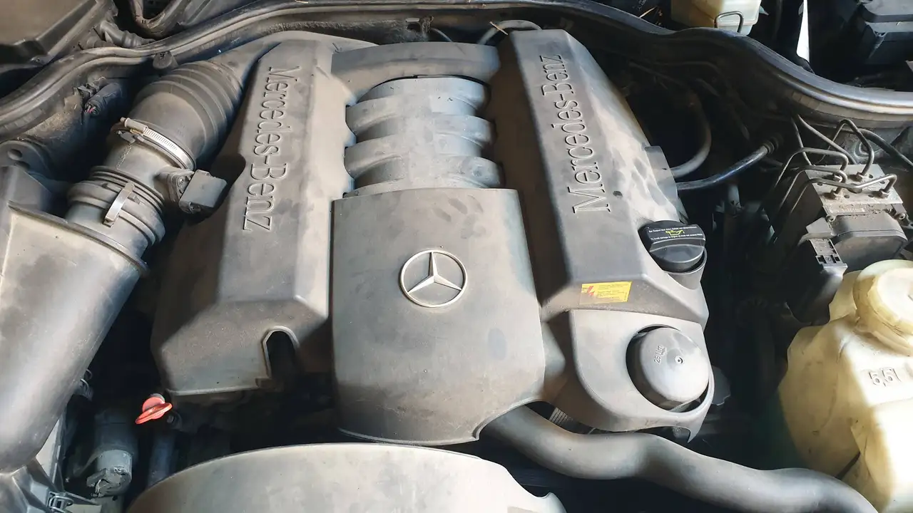 Mercedes-Benz E 240 Avandgarde, foto 4