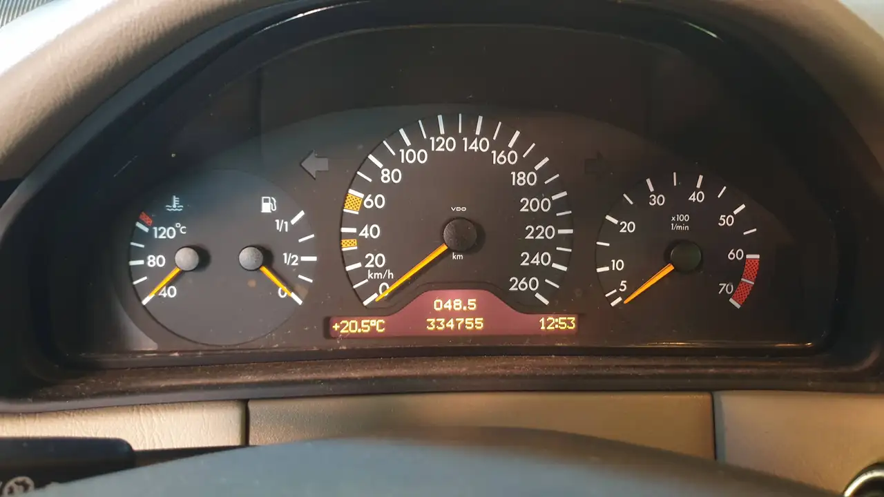Mercedes-Benz E 240 Avandgarde, foto 6