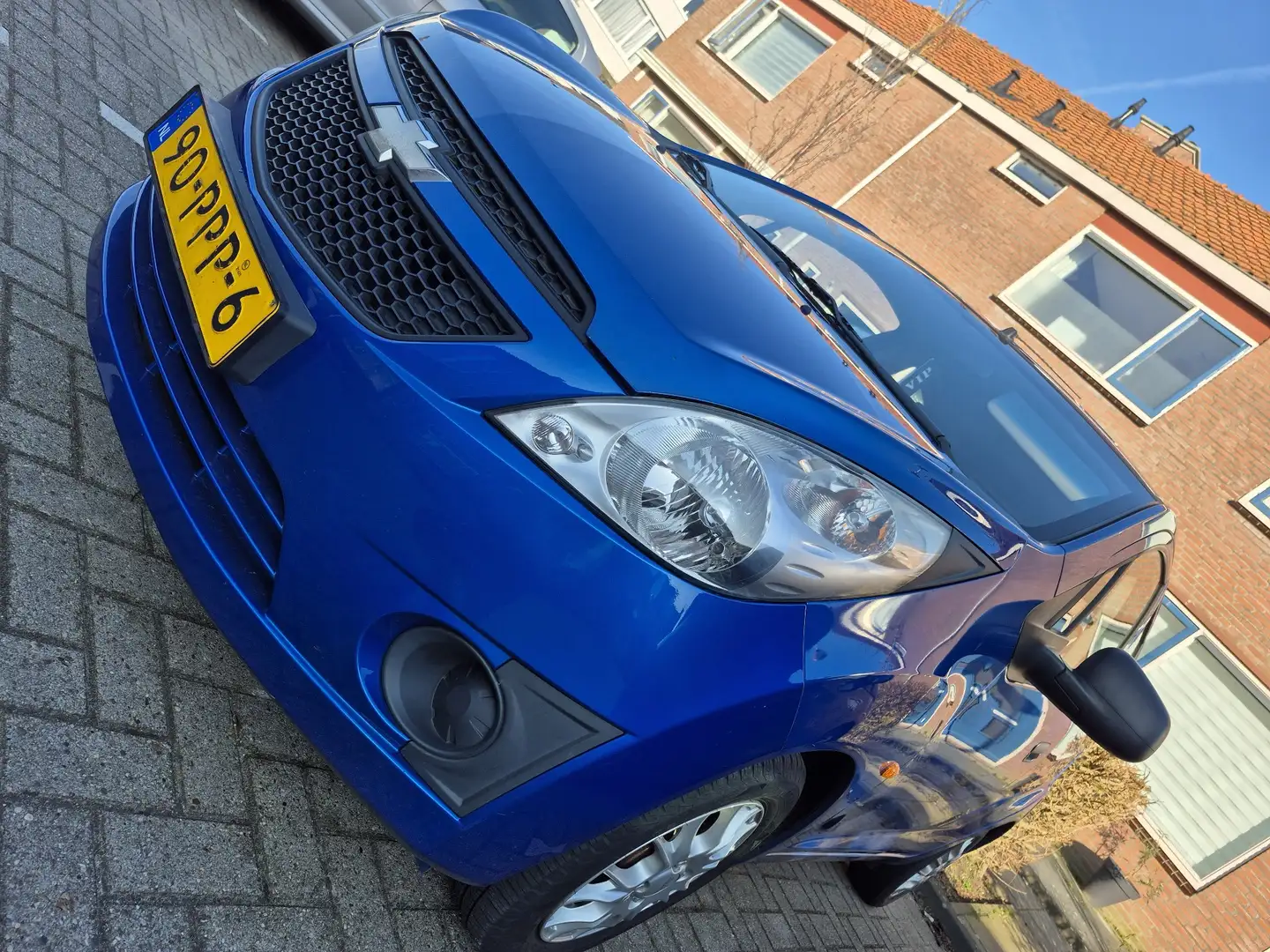 Chevrolet Spark 1.0 16V LS Blauw - 1