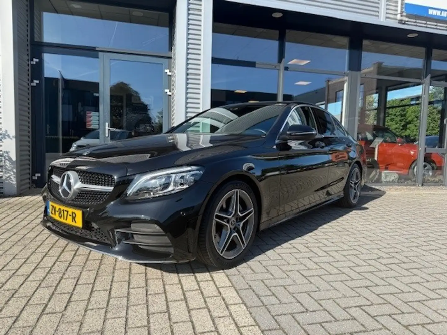 Mercedes-Benz C 200 Business Solution AMG Pano Led Stoelverw. Trekhaak Zwart - 1