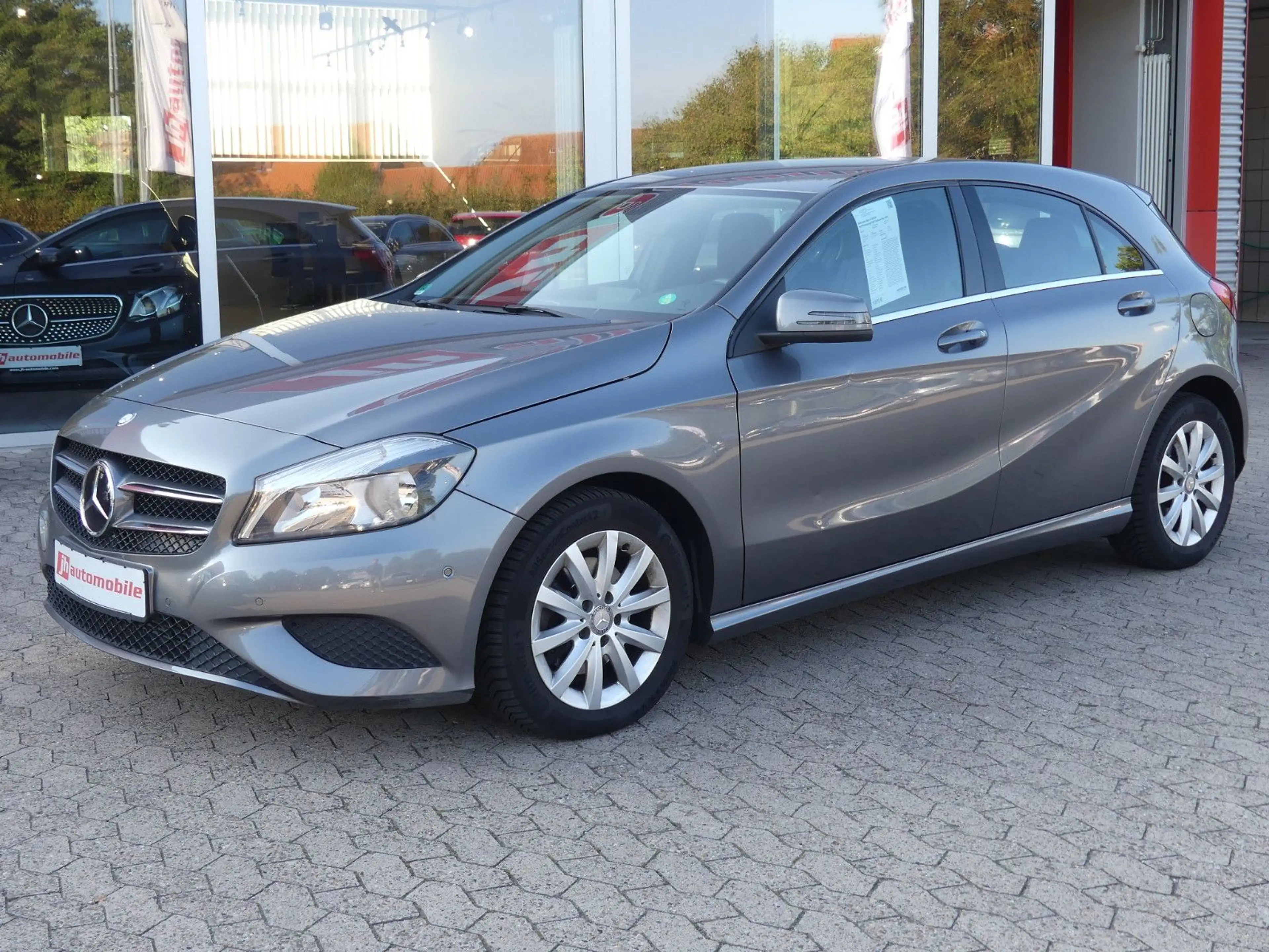 Mercedes-Benz A 180 Klima*Sitzheizung*PDC*Teilleder*ab 149€ — photo 2