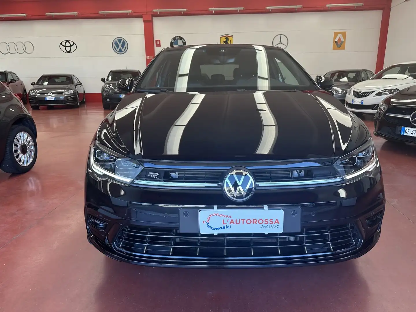 Volkswagen Polo VI  1.0 tsi R-Line 95cv dsg Nero - 2