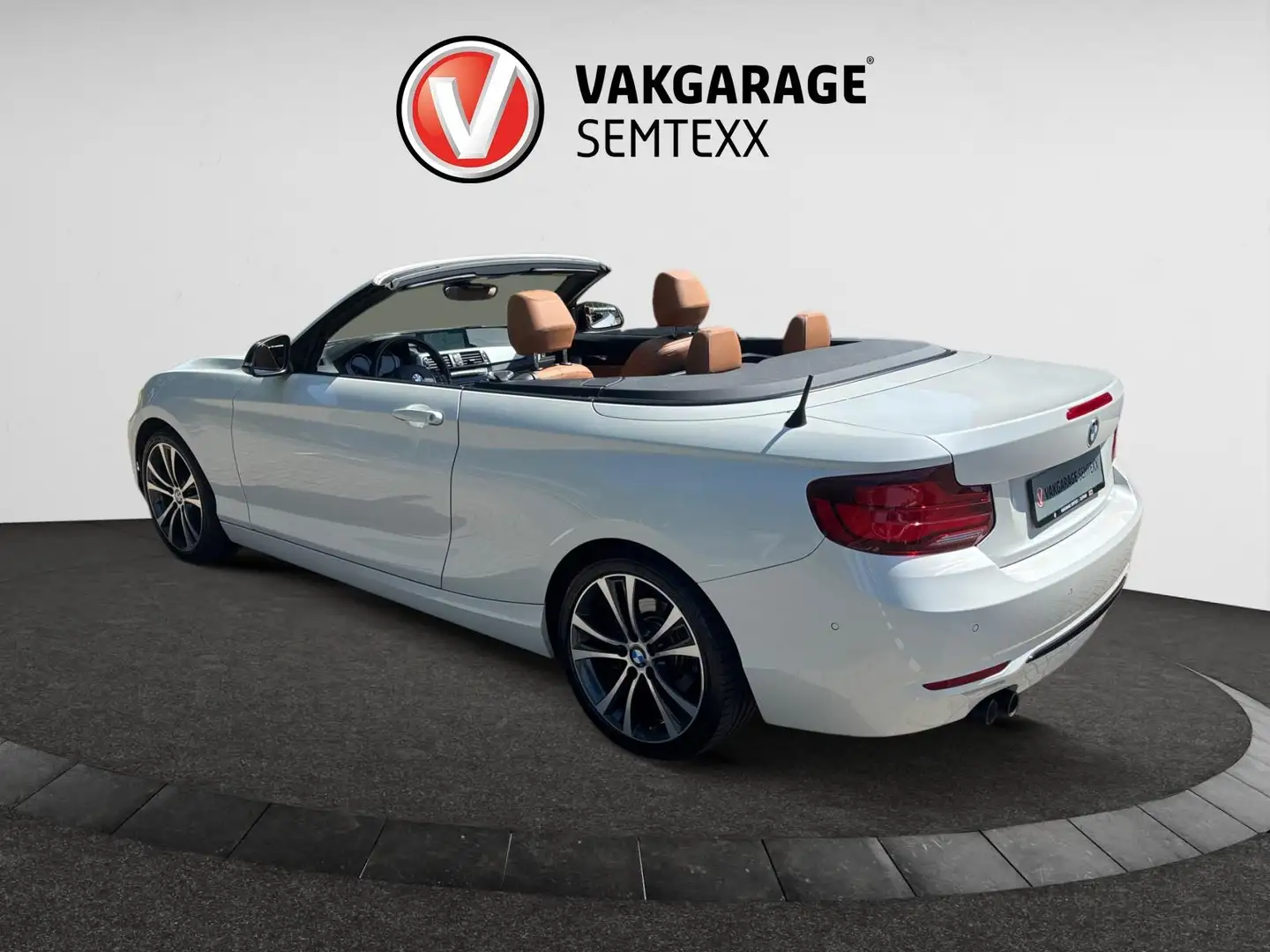 BMW 220 2-serie Cabrio 220i High Executive Edition | Cabri Wit - 2