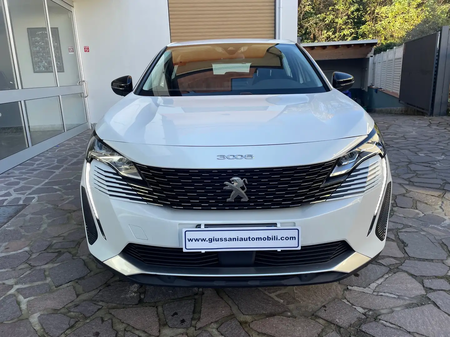 Peugeot 3008 1.5 bluehdi Active Pack s&s EAT8 UNICO PROPRIETARI Bianco - 2