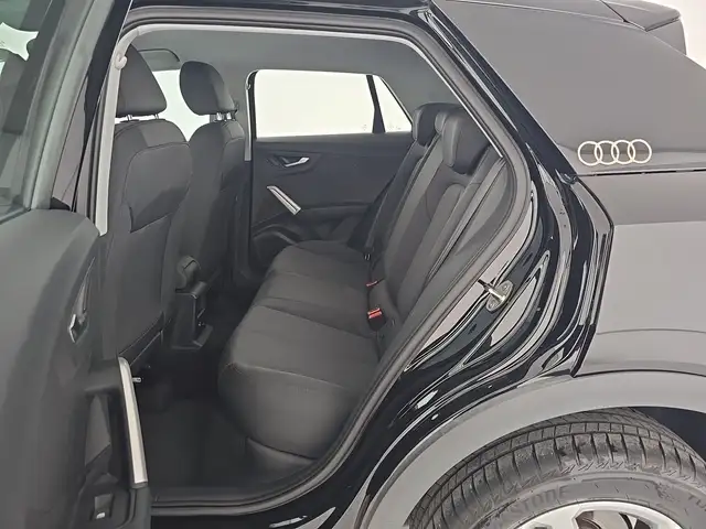 Audi Q2 view 11