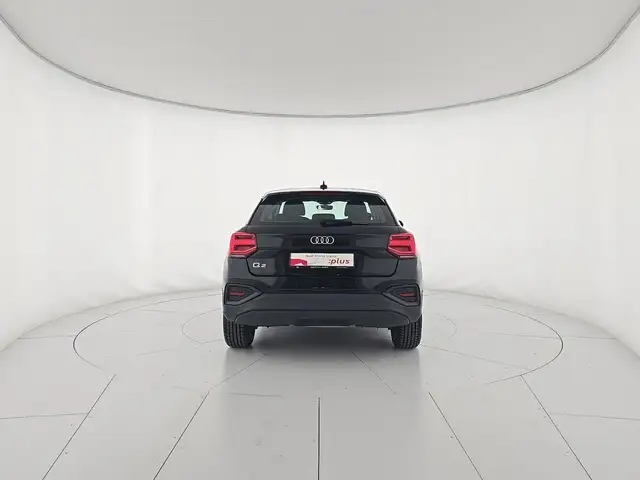 Audi Q2 view 4