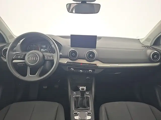 Audi Q2 view 12
