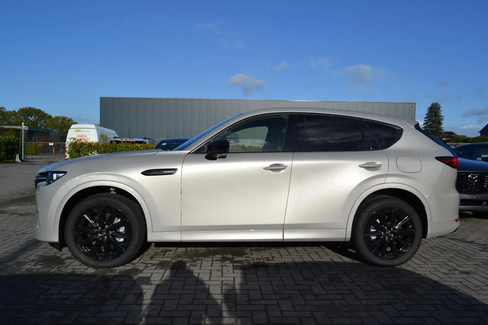 Mazda CX-60 MY2025 - PHEV - Homura + CON-P Beige - 2
