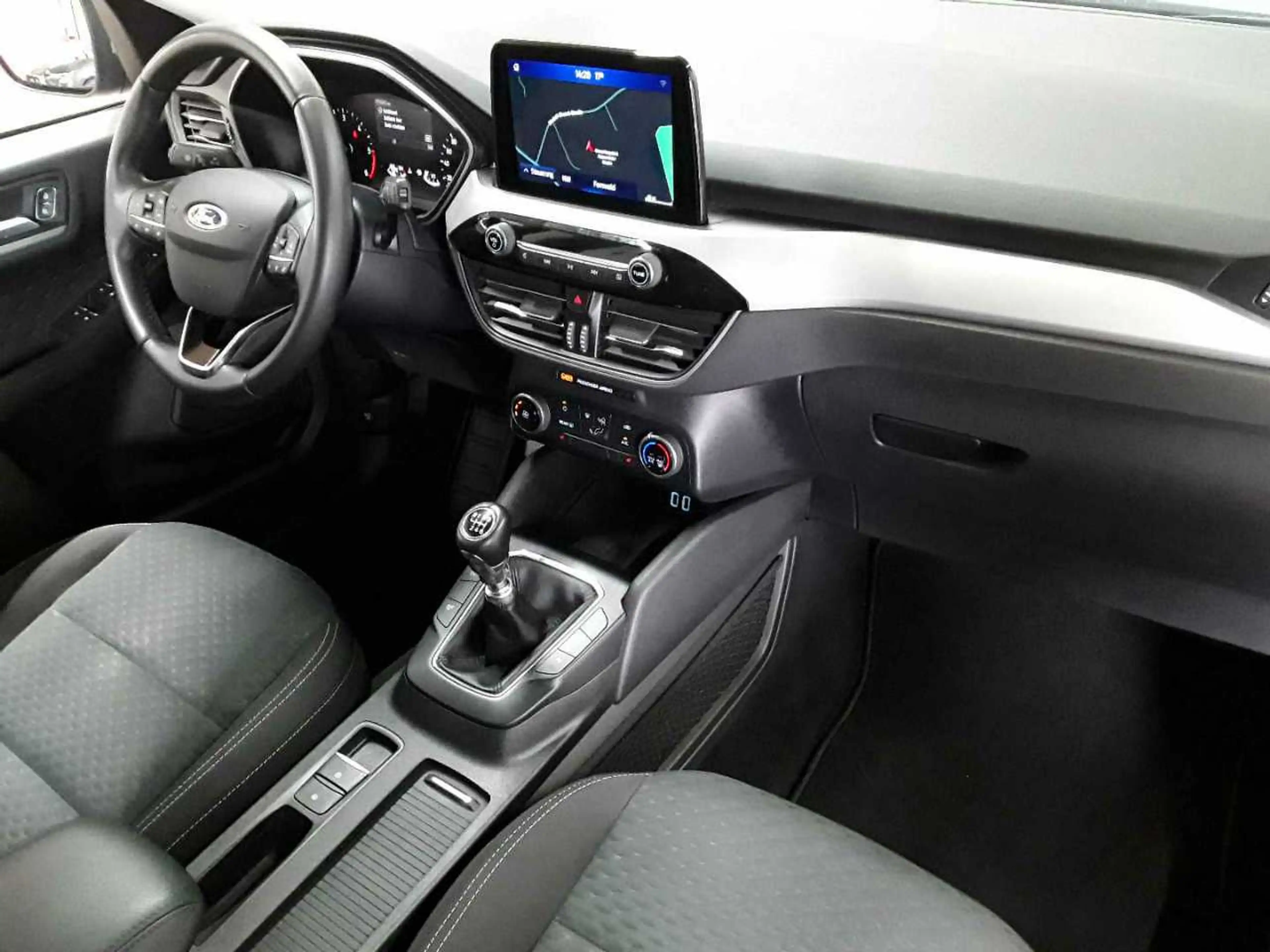Ford Kuga Kuga 1.5 EcoBlue COOL&CONNECT AHK — photo 9