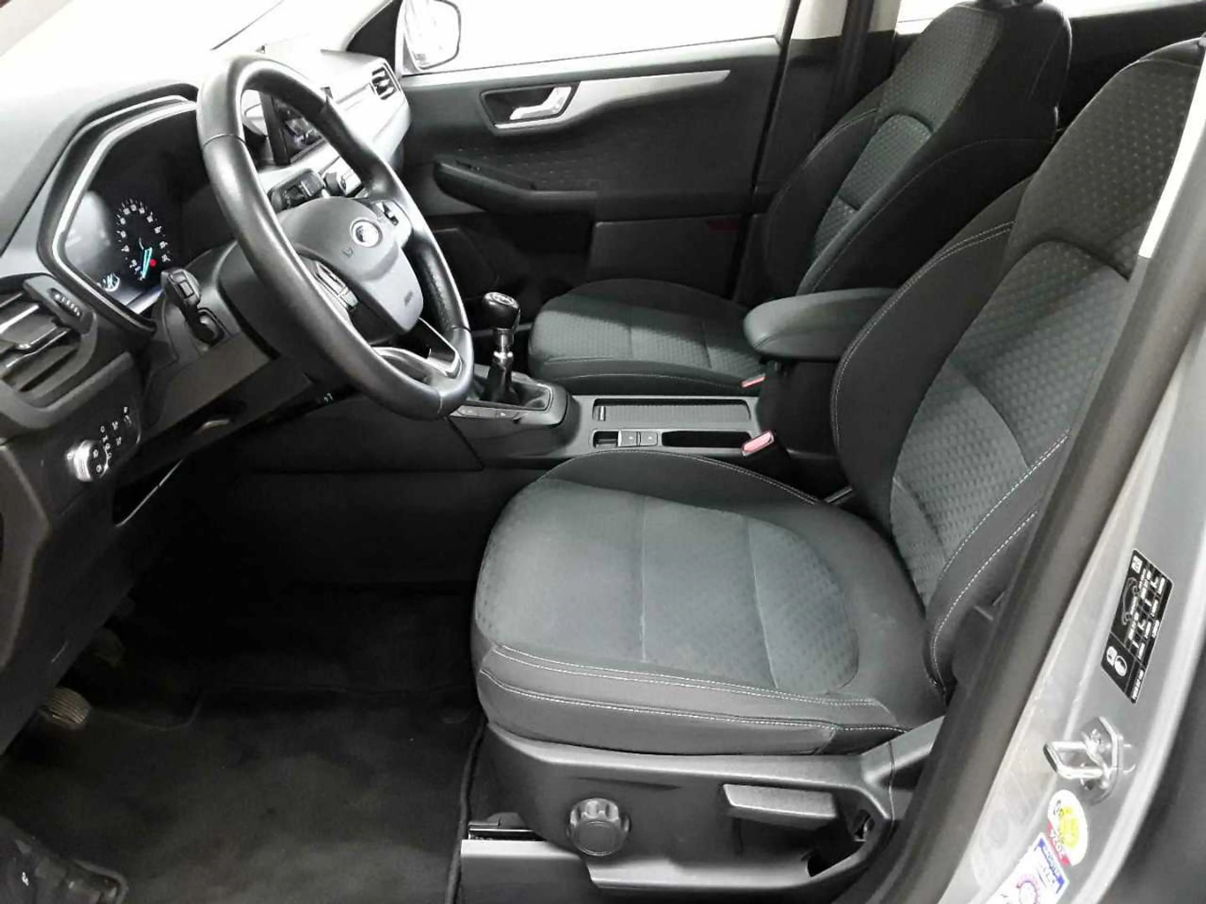 Ford Kuga Kuga 1.5 EcoBlue COOL&CONNECT AHK — photo 7