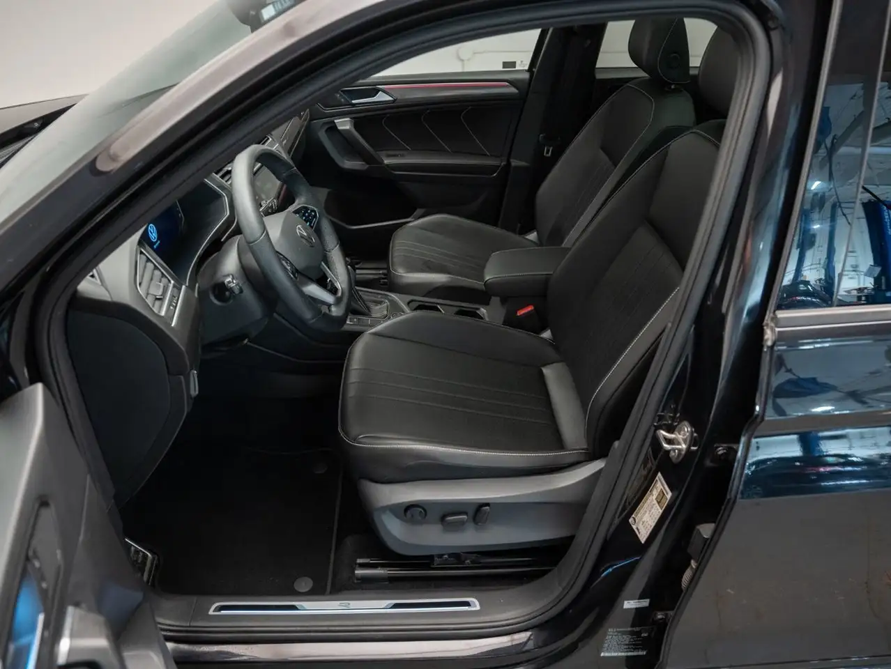 Volkswagen Tiguan photo Volkswagen Tiguan