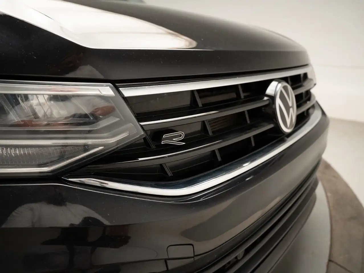 Volkswagen Tiguan photo Volkswagen Tiguan