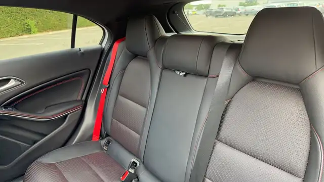 Mercedes-Benz A-Class view 9