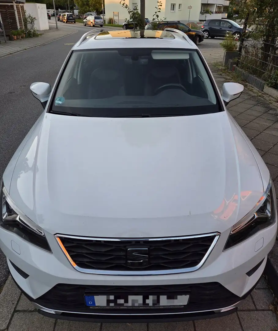 SEAT Ateca 1.6 TDI STYLE ACC, Pano, Alu Weiß - 1