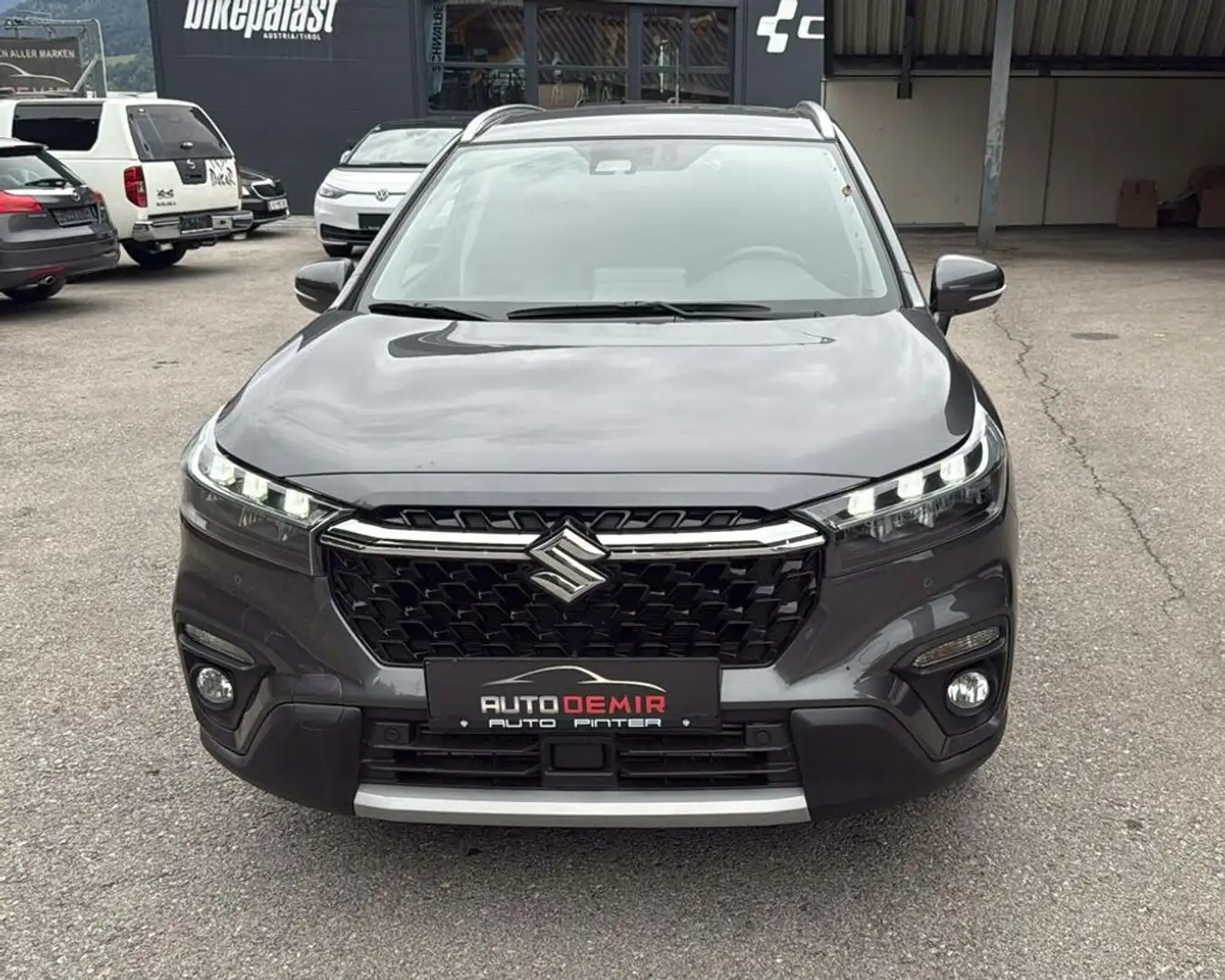 Suzuki S-Cross Shine Allgrip Grau - 2