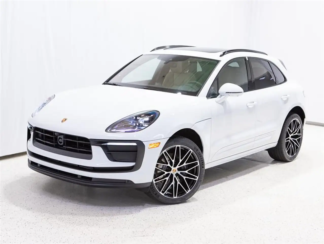 Porsche Macan снимка Porsche Macan