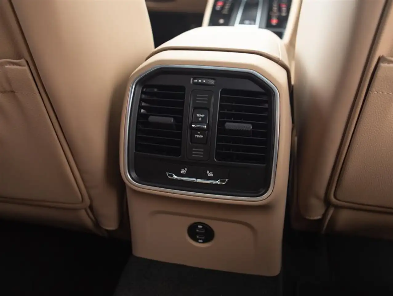 Porsche Macan снимка Porsche Macan