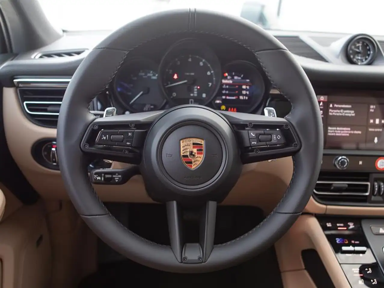 Porsche Macan снимка Porsche Macan