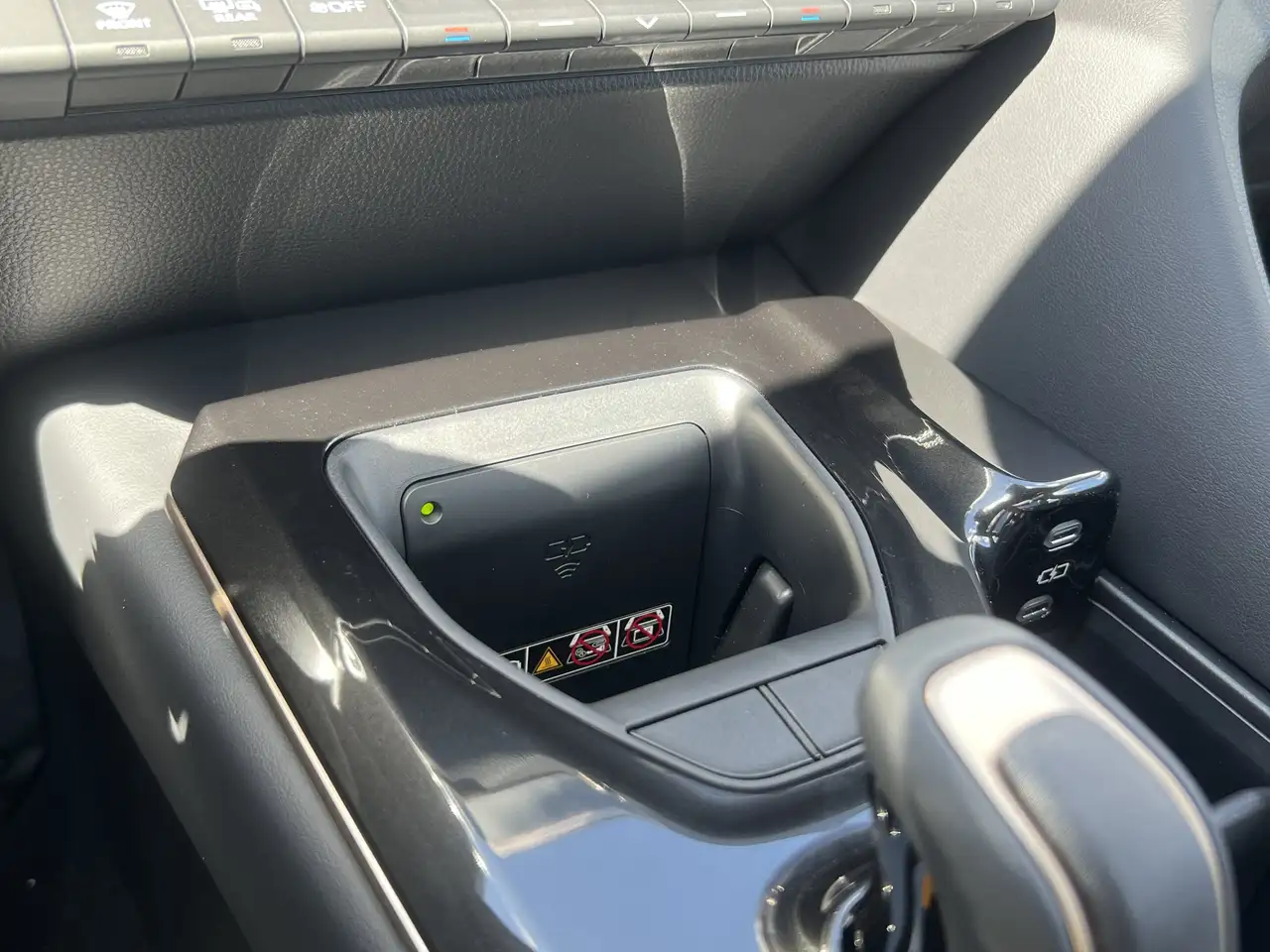 Toyota Crown снимка Toyota Crown