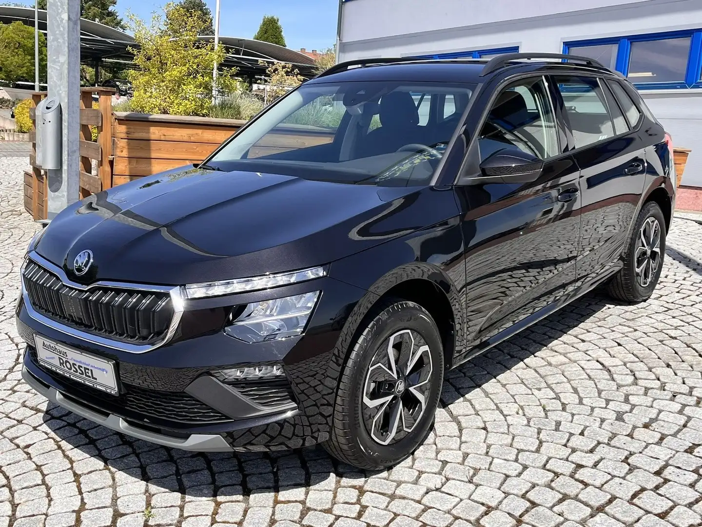 Skoda Kamiq 1,0TSI DSG Edition LED 16" Alu Schwarz - 2