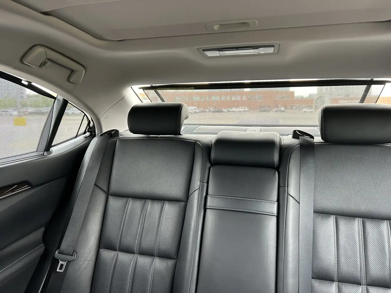Lexus ES снимка Lexus ES