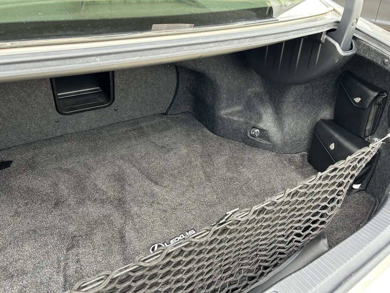 Lexus ES снимка Lexus ES