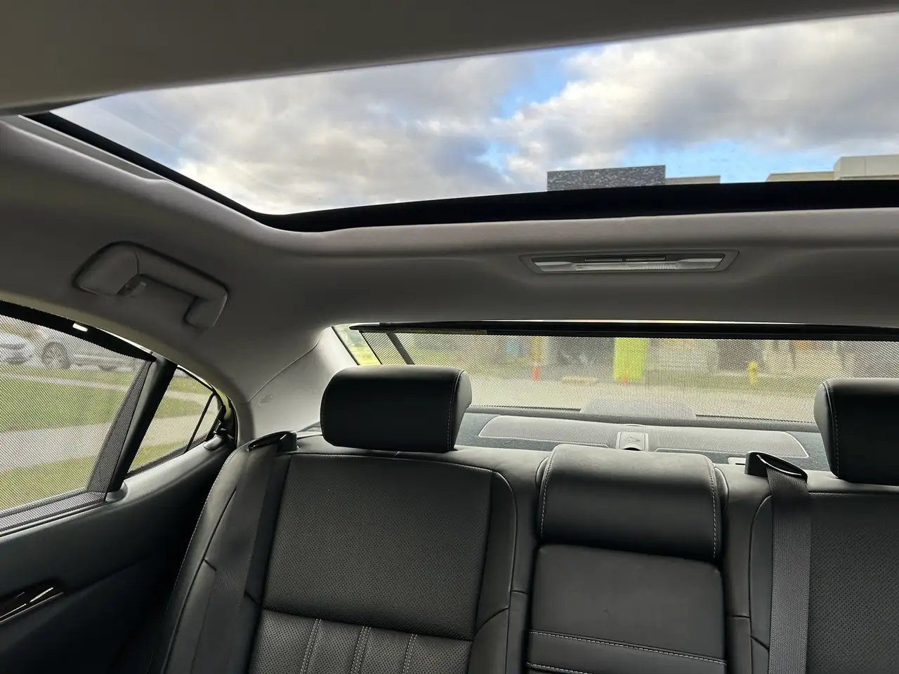 Lexus ES снимка Lexus ES