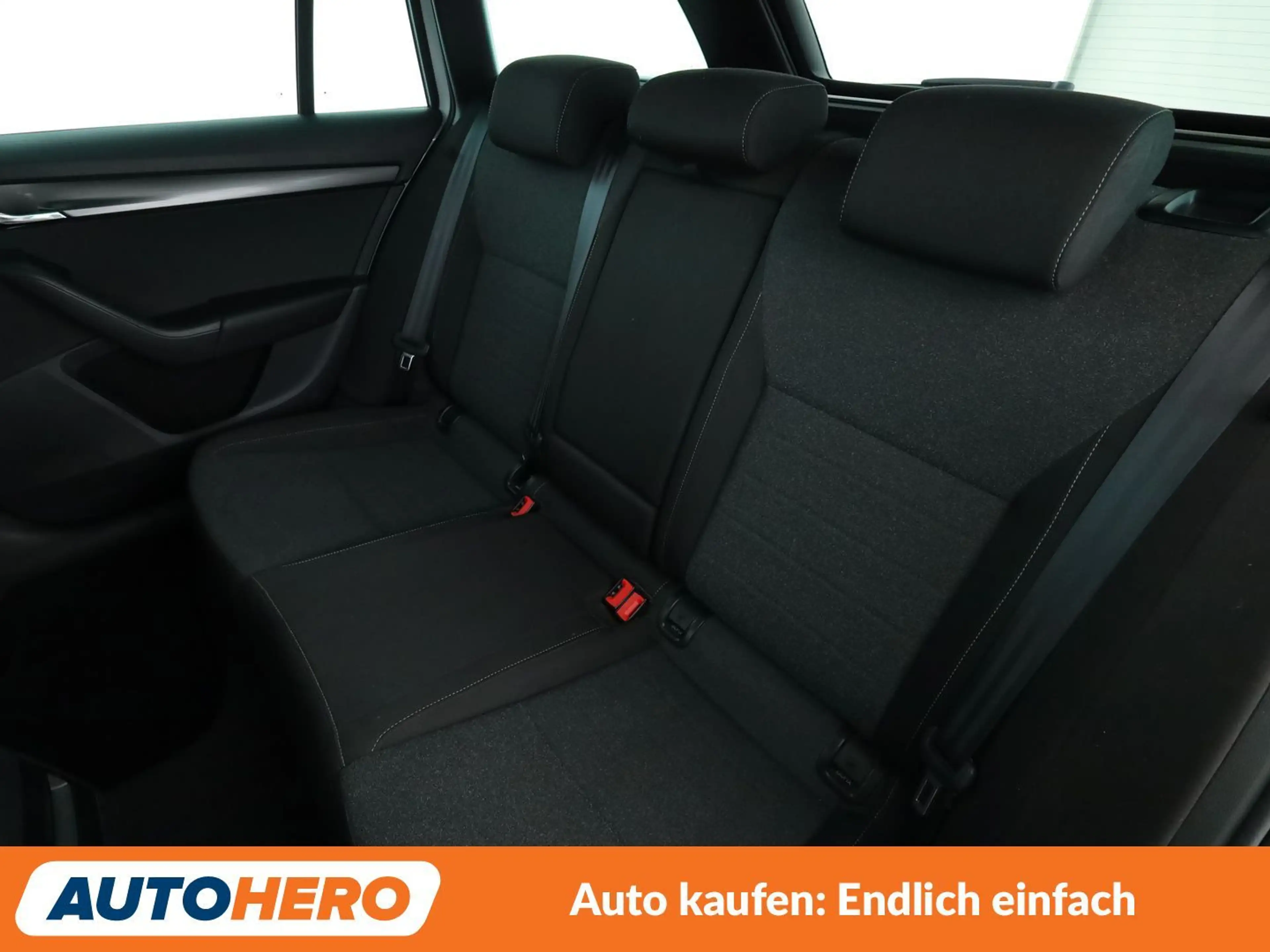 Skoda Octavia 2.0 TDI Soleil Aut.*NAV*ACC*CAM*PDC*SHZ*AHK*ALU* — photo 14