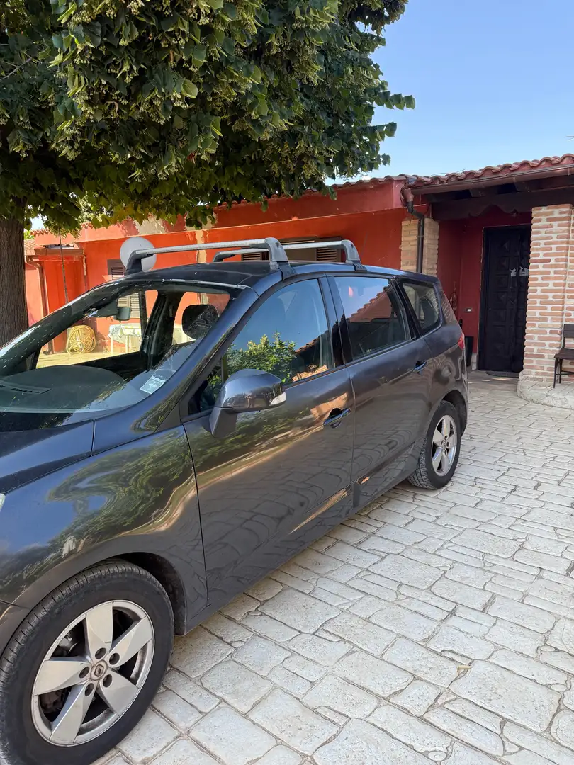 Renault Grand Scenic Szürke - 2