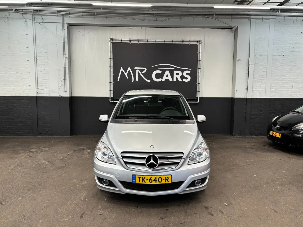 Mercedes-Benz B 170