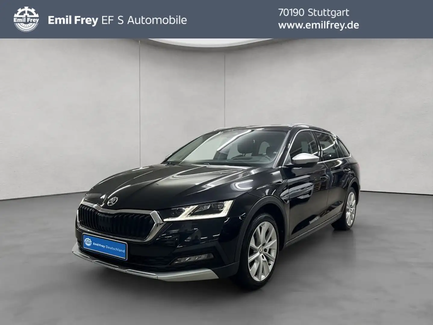 Skoda Octavia Combi 2.0 TDI DSG 4x4 Scout Zwart - 1