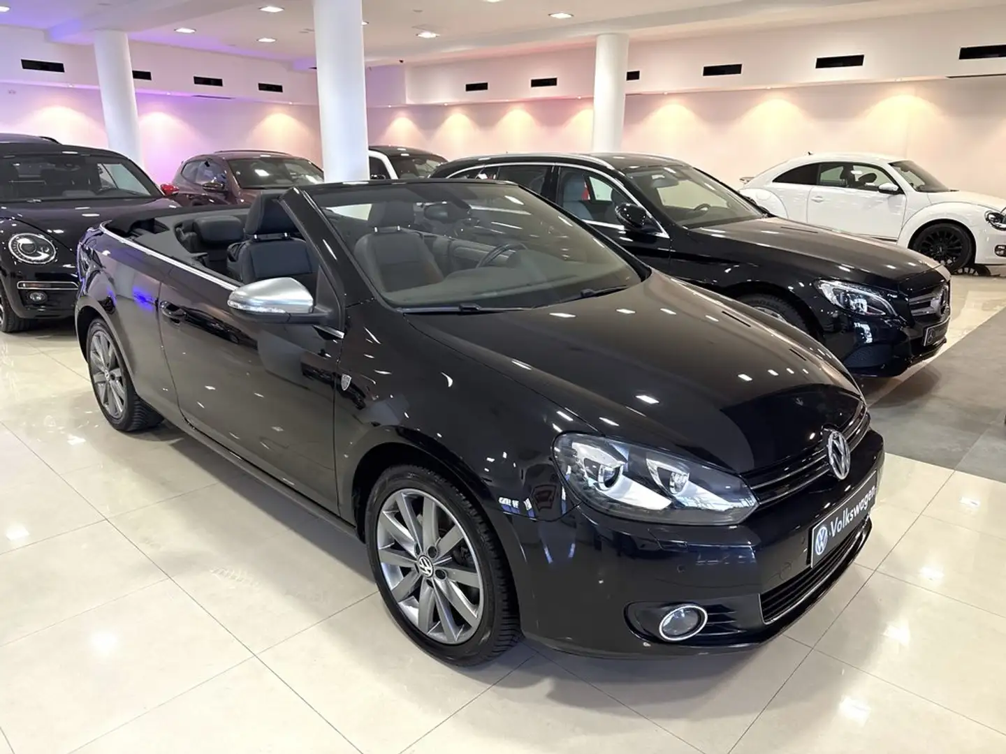 Volkswagen Golf Cabrio 2.0 TDI 140cv DSG BlueMotion Tech Noir - 2