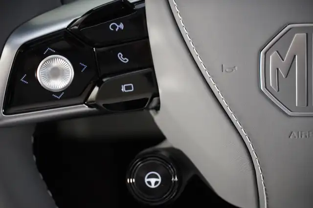 MG Sonstige Cyberster GT ALC Grau/Schwarz + Schwarzes Dach Ansicht 10