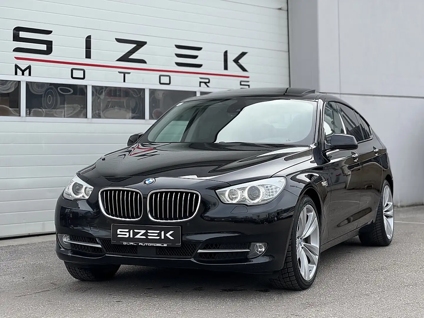 BMW 530 d Gran Turismo Aut. xDrive|M-PAKET|3*TV|PANO|AC... Schwarz - 1