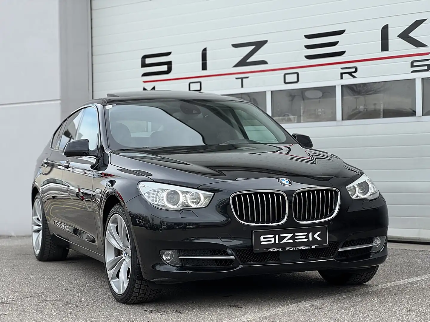 BMW 530 d Gran Turismo Aut. xDrive|M-PAKET|3*TV|PANO|AC... Schwarz - 2
