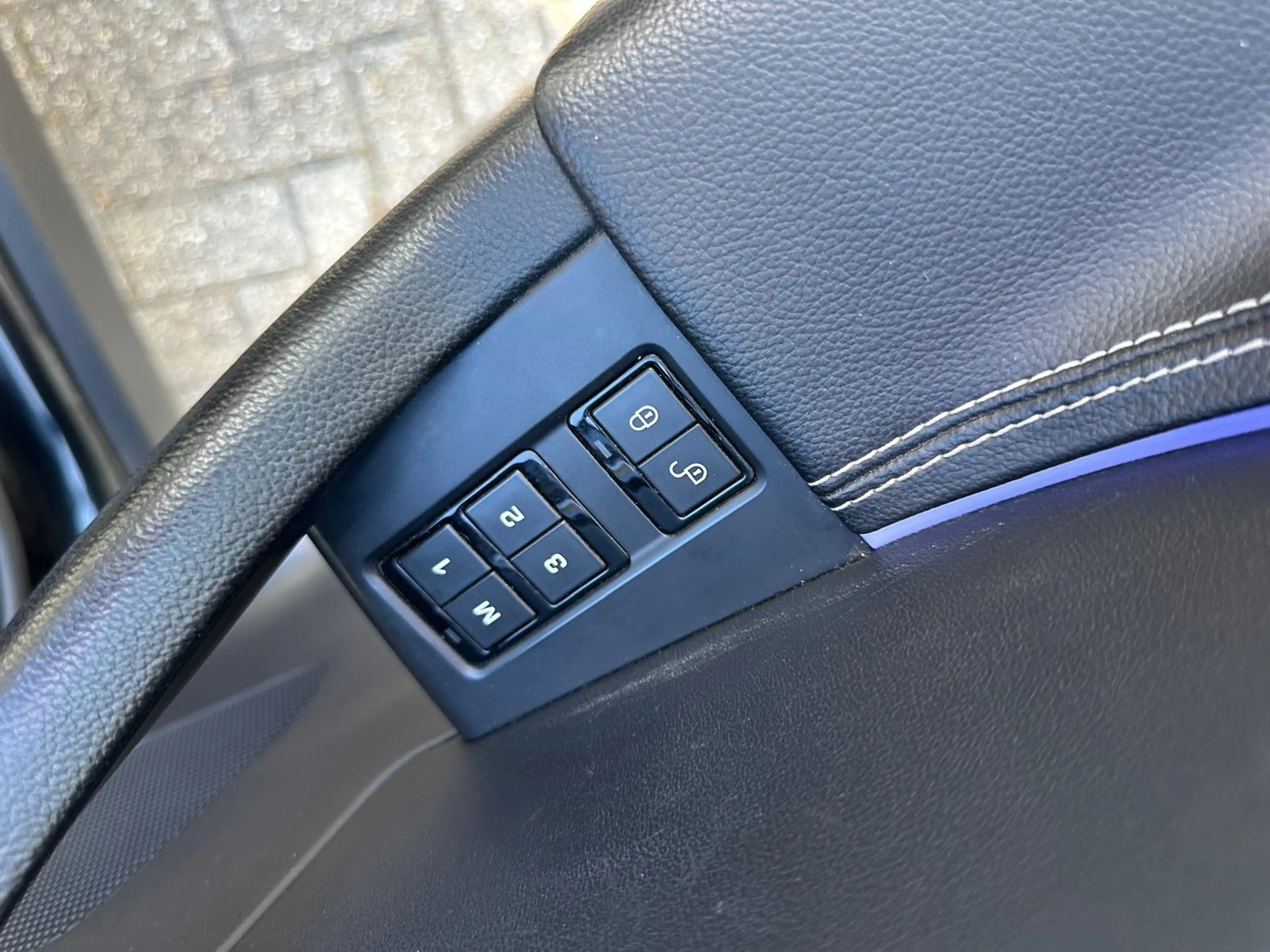 Jaguar F-Pace 2.0 R-Sport AWD 25t — photo 14