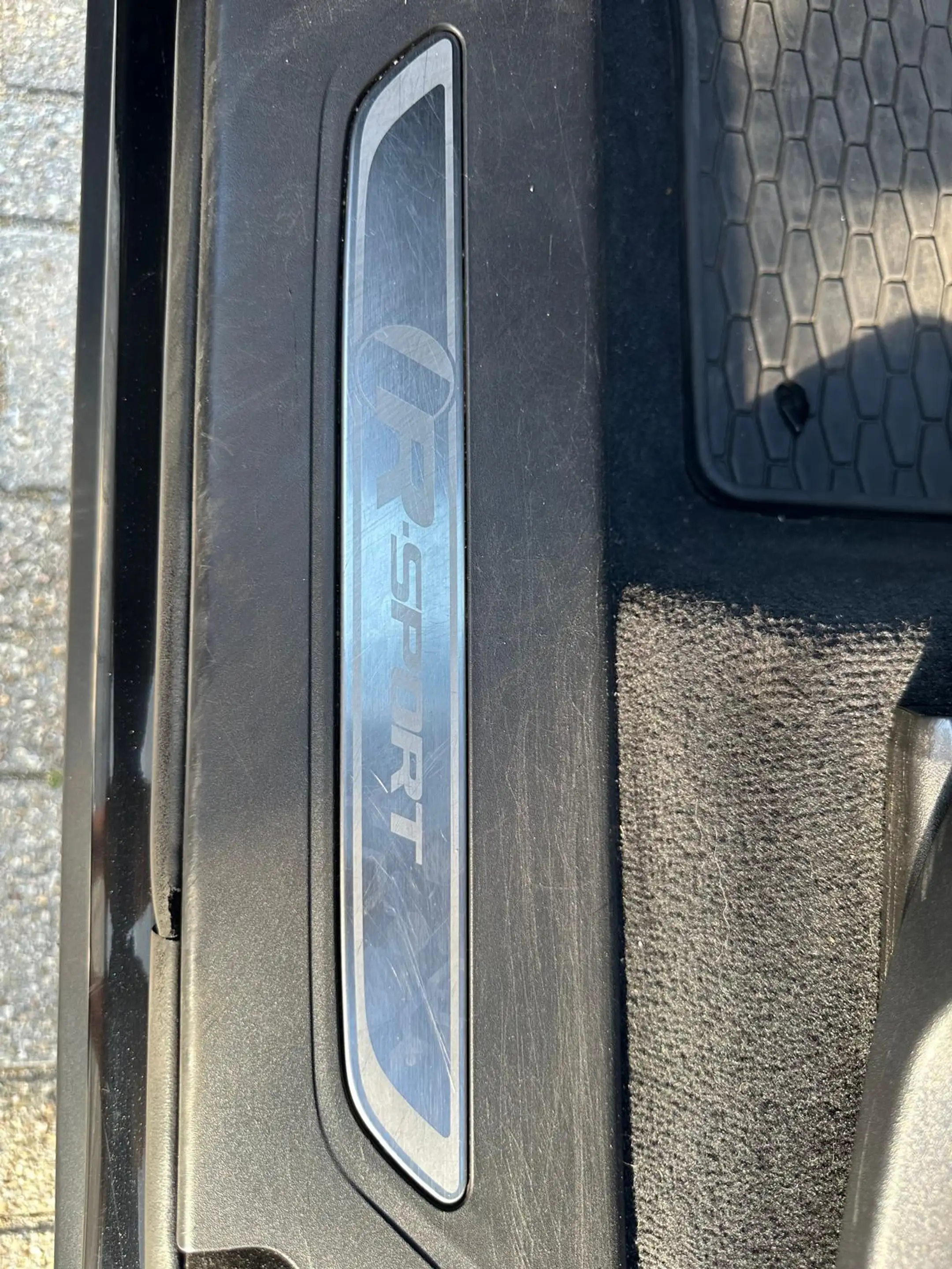 Jaguar F-Pace 2.0 R-Sport AWD 25t — photo 22