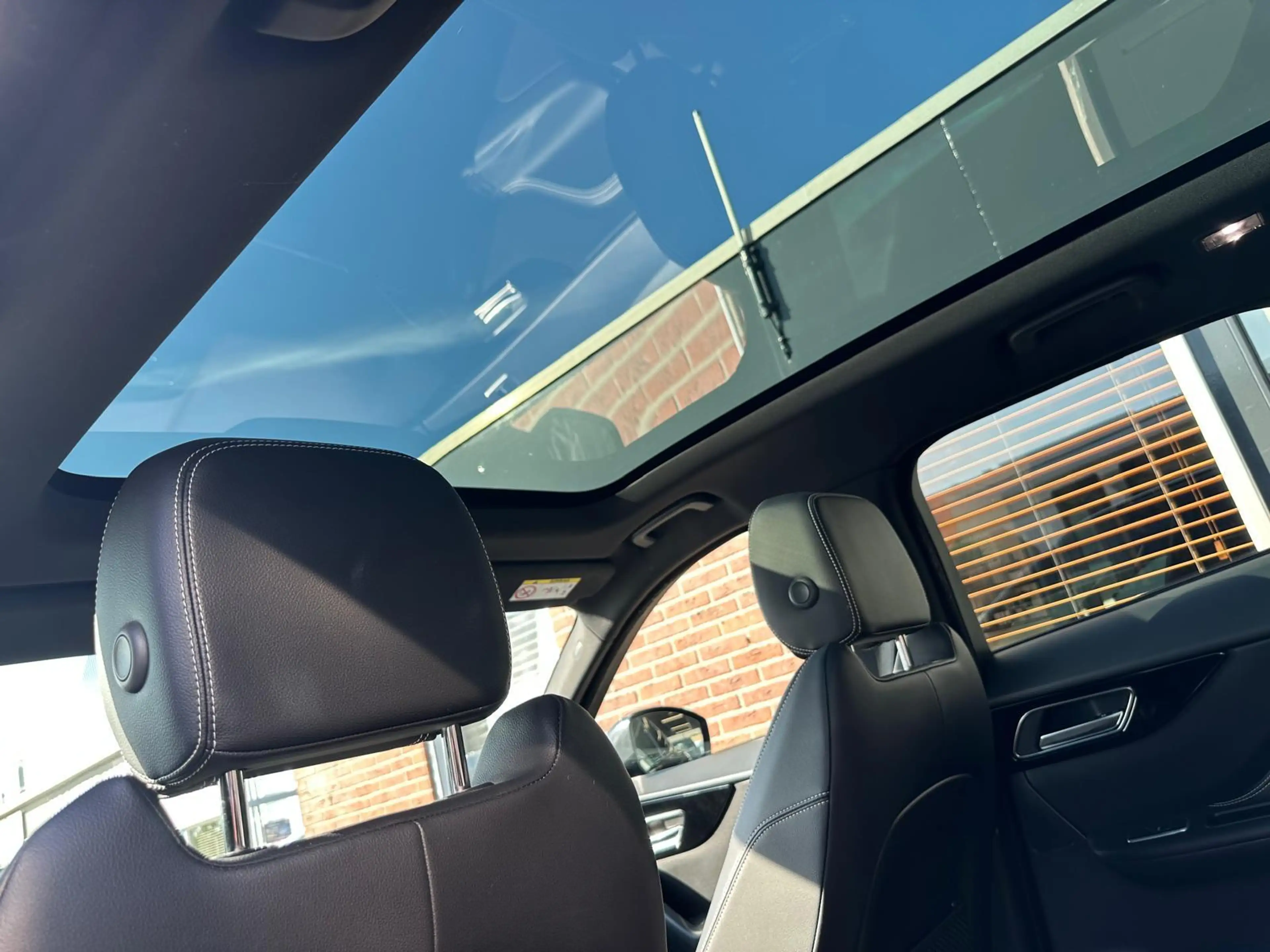 Jaguar F-Pace 2.0 R-Sport AWD 25t — photo 12