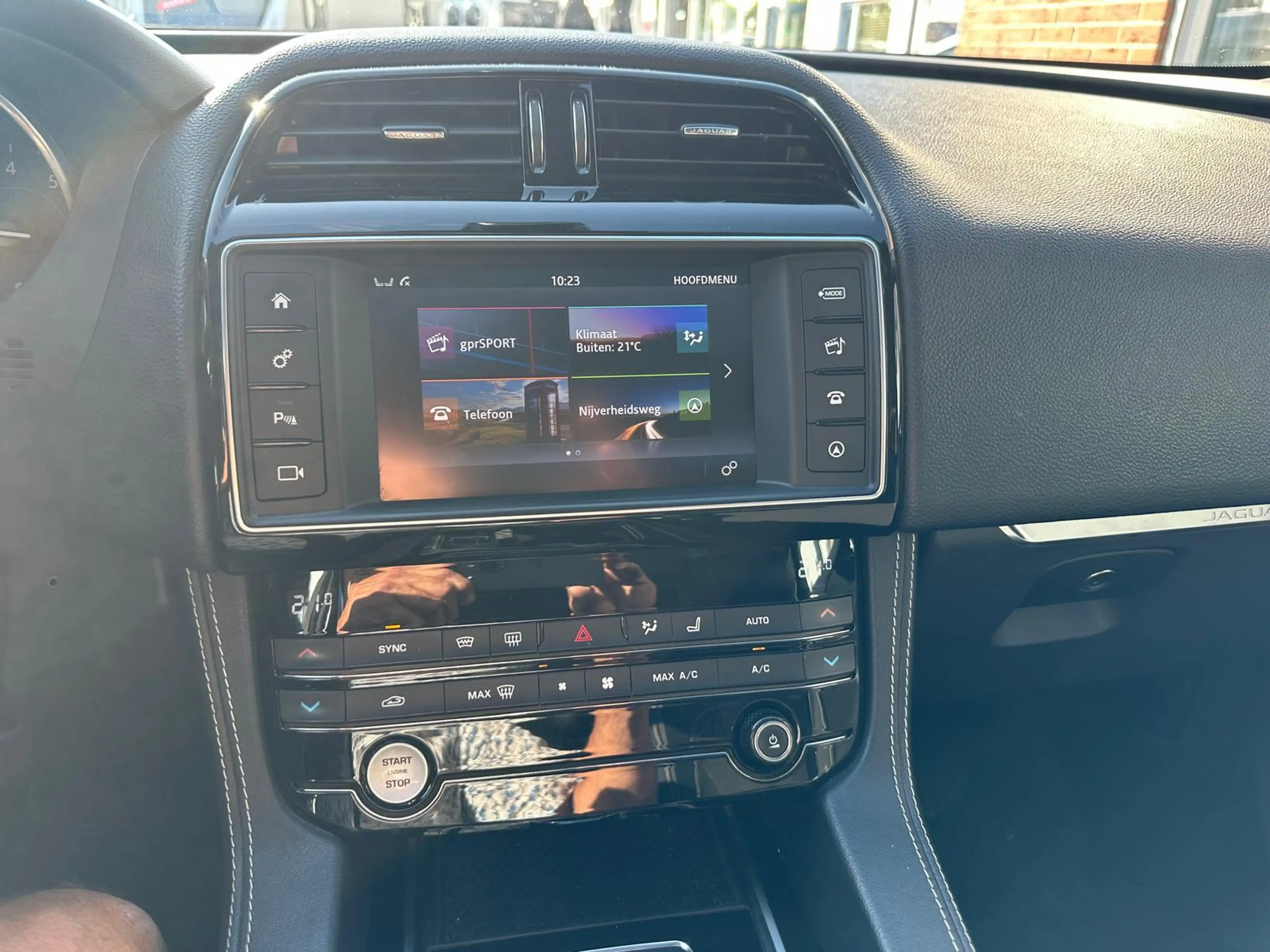 Jaguar F-Pace 2.0 R-Sport AWD 25t — photo 20