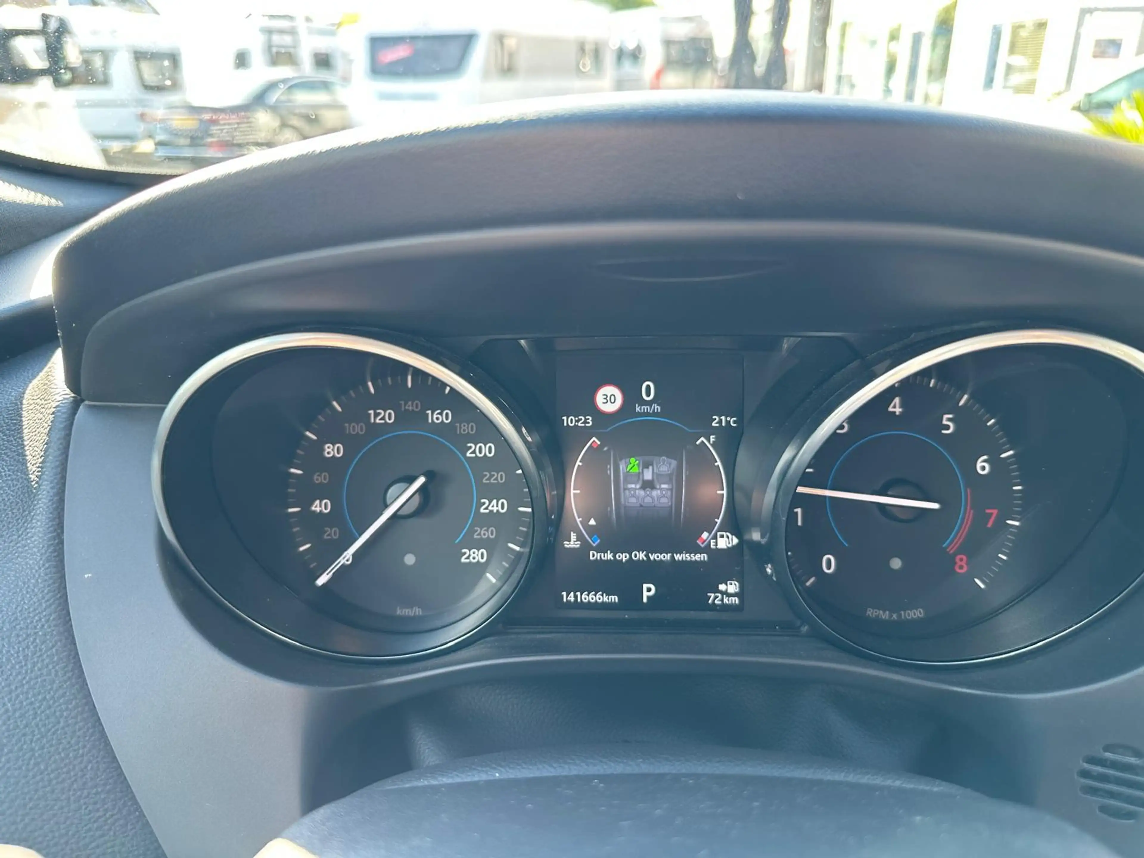 Jaguar F-Pace 2.0 R-Sport AWD 25t — photo 19