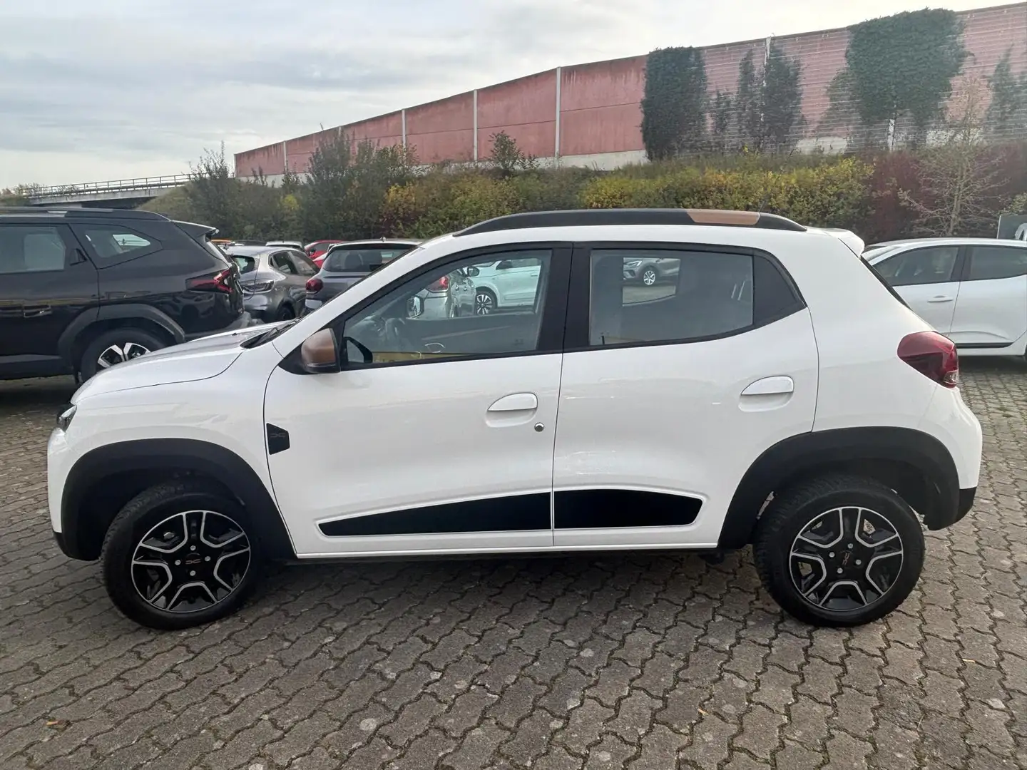 Dacia Spring 65 Extre Kamera/Navigation Weiß - 2