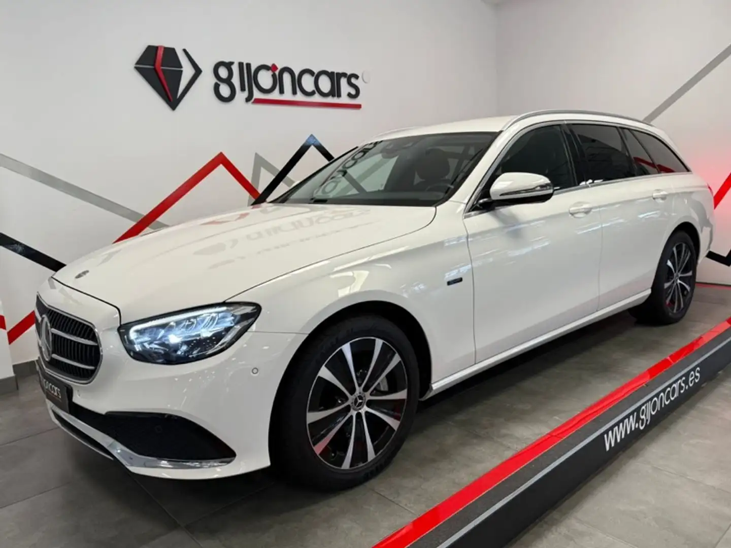 Mercedes-Benz E 300 de Estate Grau - 1