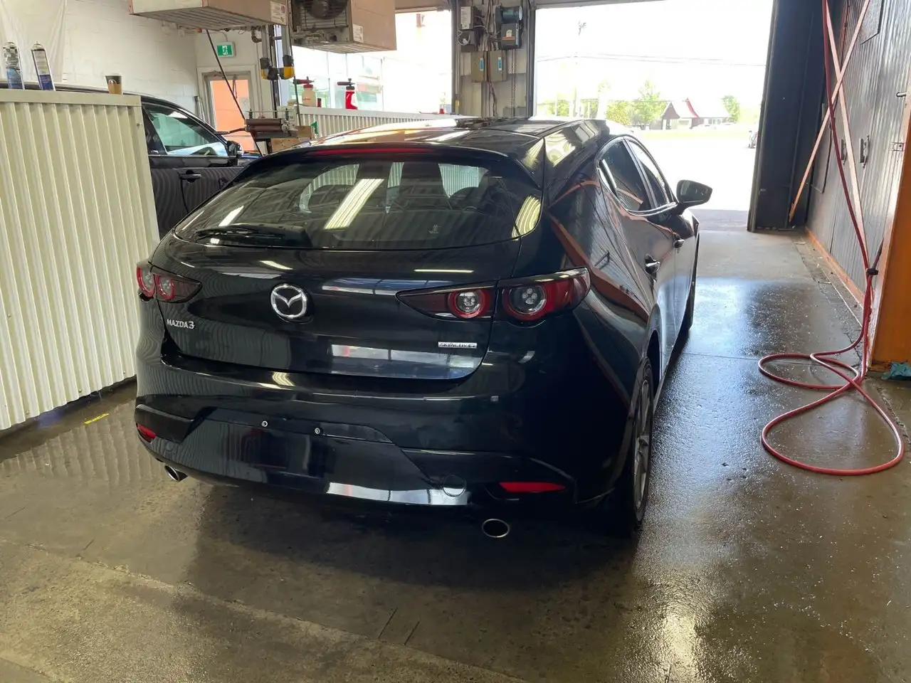 Mazda 3 снимка Mazda 3