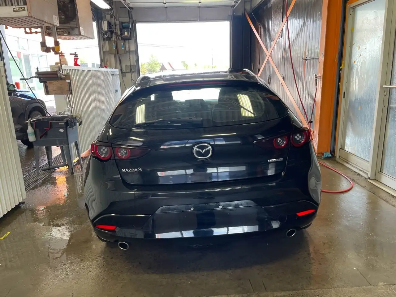 Mazda 3 снимка Mazda 3